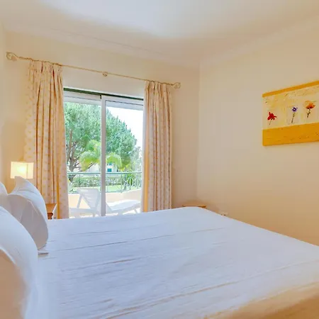 1 Bdr With Pool Next To Laguna Golf Course Appartamento *