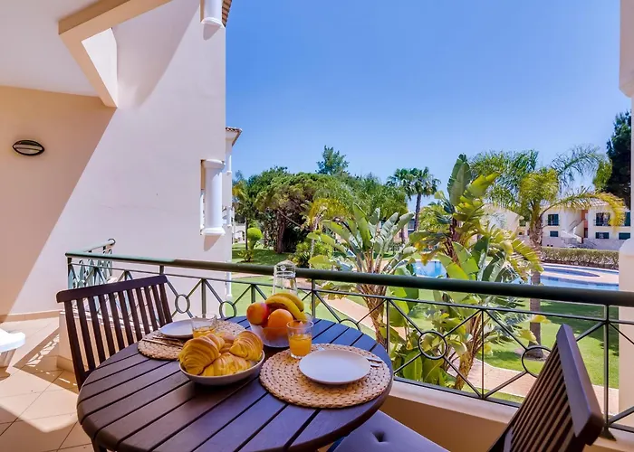 1 Bdr With Pool Next To Laguna Golf Course Vilamoura