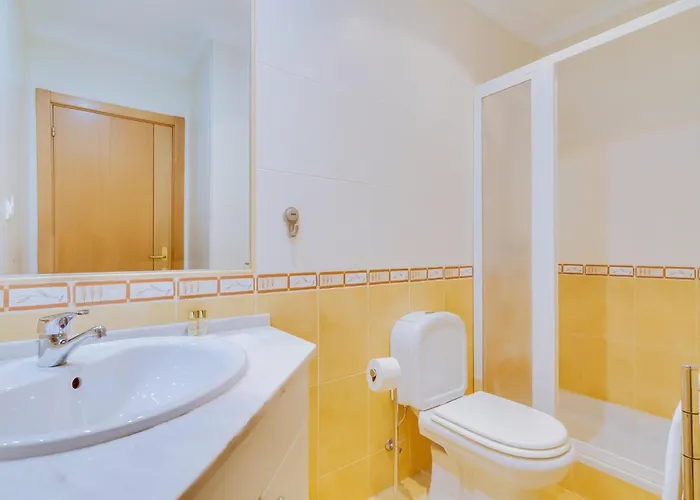 1 Bdr With Pool Next To Laguna Golf Course Appartamento *