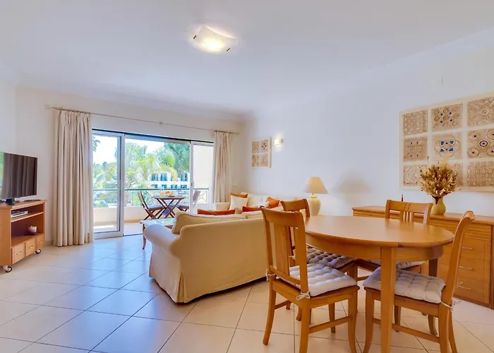 1 Bdr With Pool Next To Laguna Golf Course Vilamoura