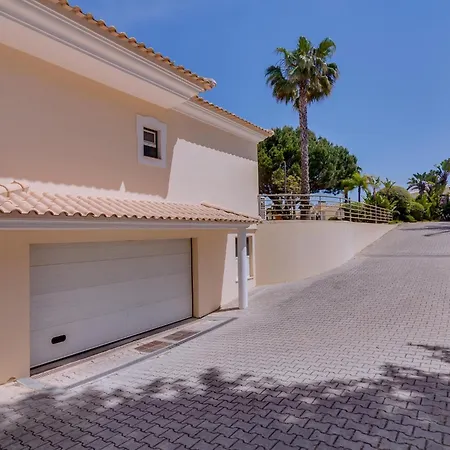 1 Bdr With Pool Next To Laguna Golf Course Vilamoura